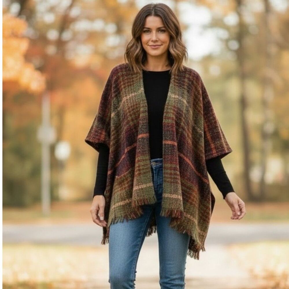 Woolrich burgundy and green plaid bouclé blanket wrap shawl with fringe trim NWT
